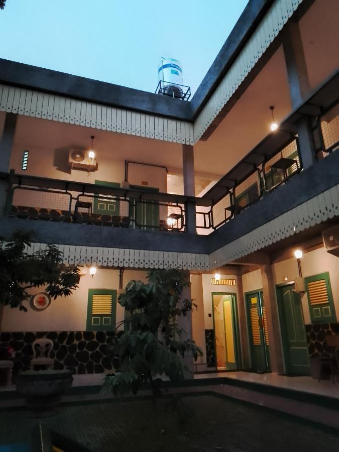 Joglo Aruna SYARIAH Prawirotaman Exterior foto